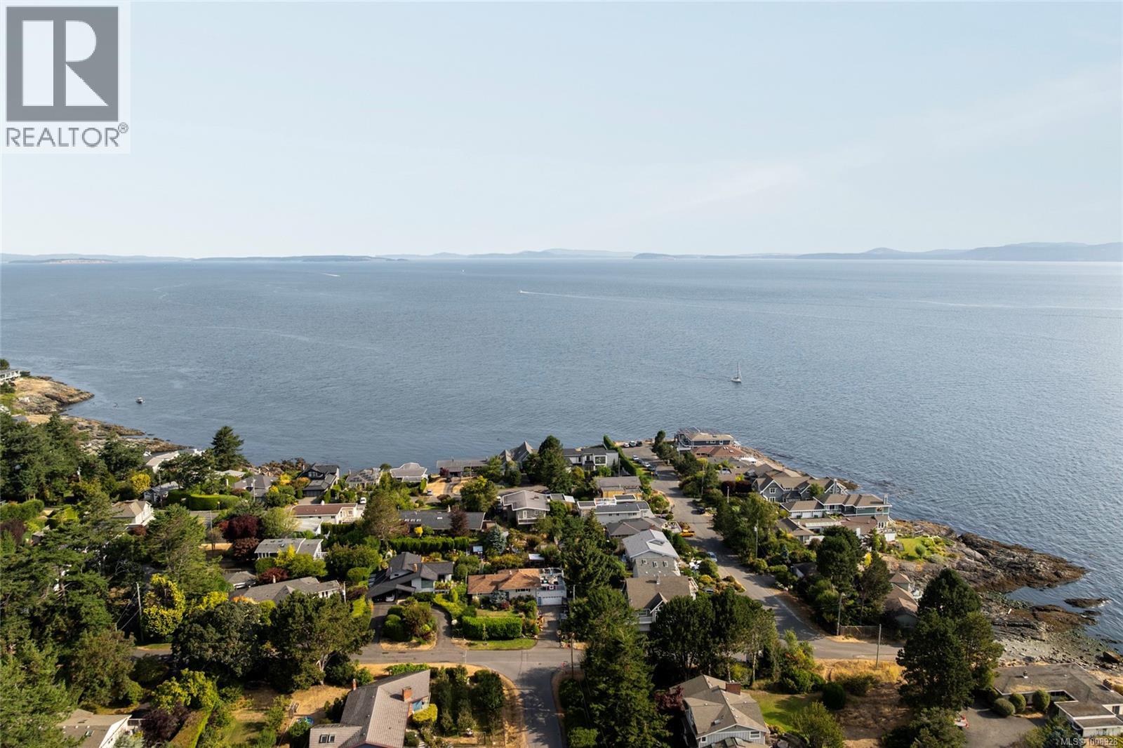 3990 Smugglers Cove Rd, Saanich, British Columbia  V8N 4M2 - Photo 65 - 1008928
