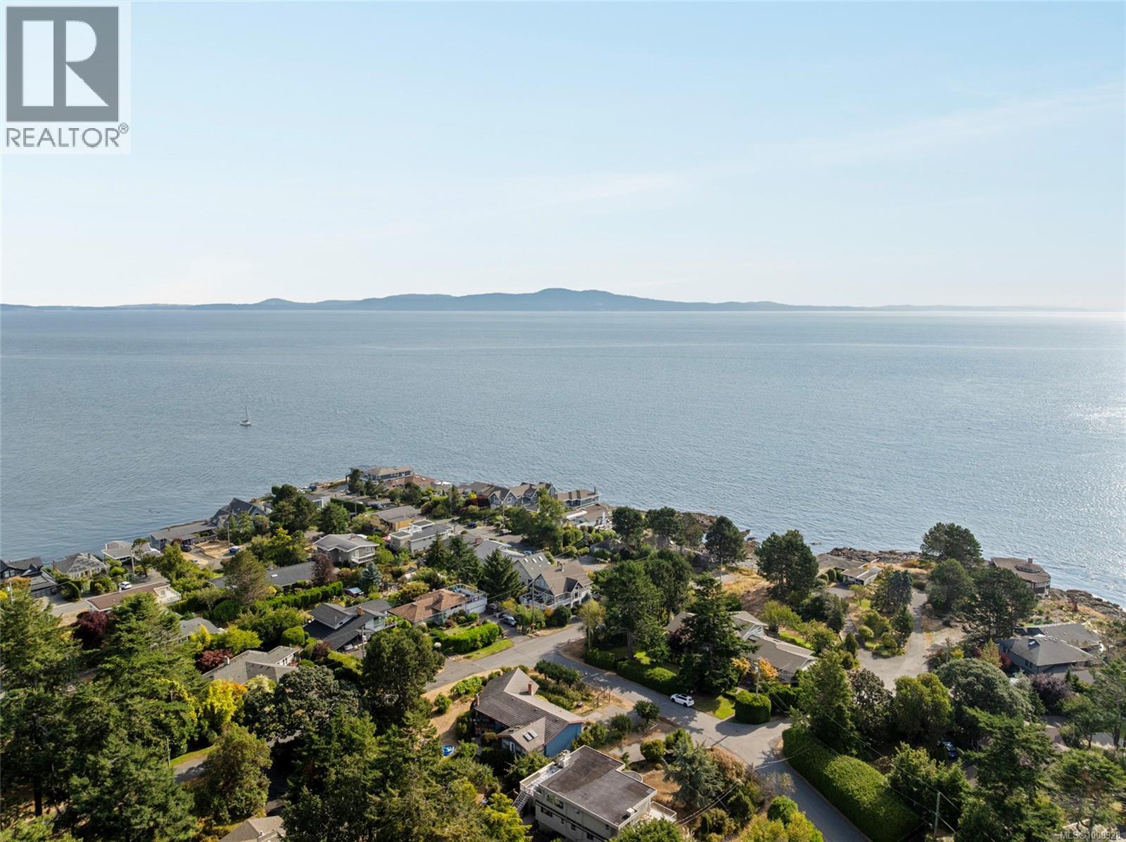 3990 Smugglers Cove Rd, Saanich, British Columbia  V8N 4M2 - Photo 64 - 1008928