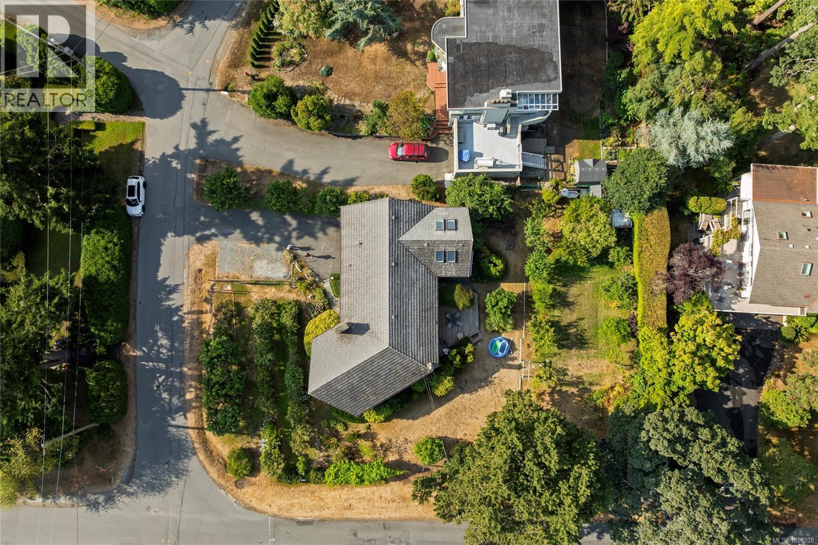 3990 Smugglers Cove Rd, Saanich, British Columbia  V8N 4M2 - Photo 62 - 1008928