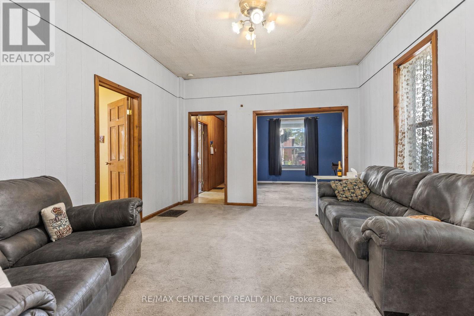 30 Yarwood Street, St. Thomas, Ontario  N5P 2Y3 - Photo 6 - X12375759
