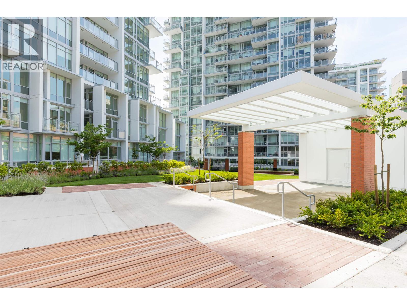 Sph06 200 Nelson's Crescent, New Westminster, British Columbia  V3L 0H4 - Photo 37 - R3042020