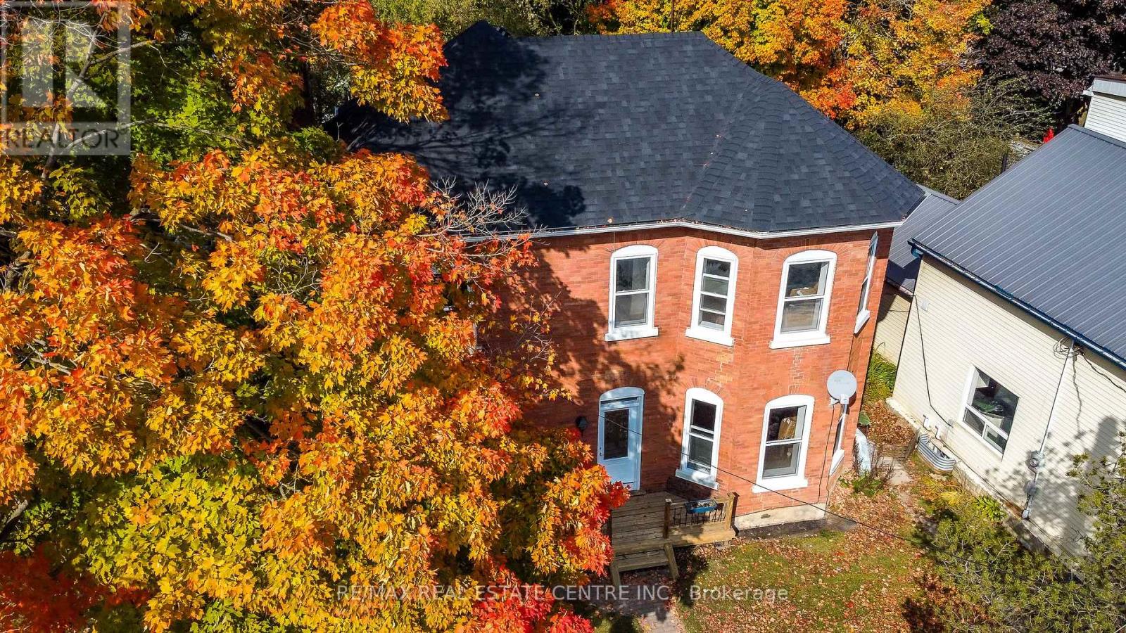 154 Main Street W, Shelburne, Ontario  L0N 1S3 - Photo 2 - X12375658