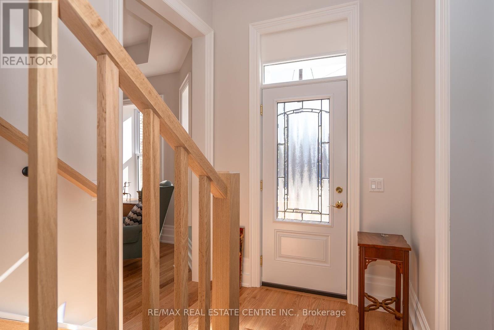 154 Main Street W, Shelburne, Ontario  L0N 1S3 - Photo 8 - X12375658