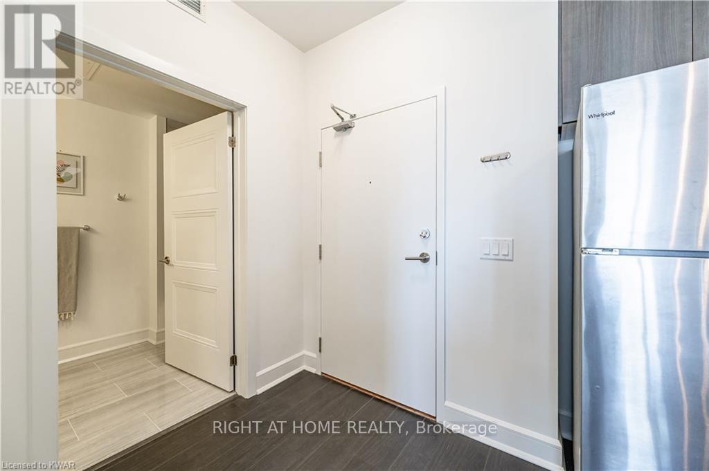 606 - 255 Northfield Drive E, Waterloo, Ontario  N2K 0G5 - Photo 3 - X12375667