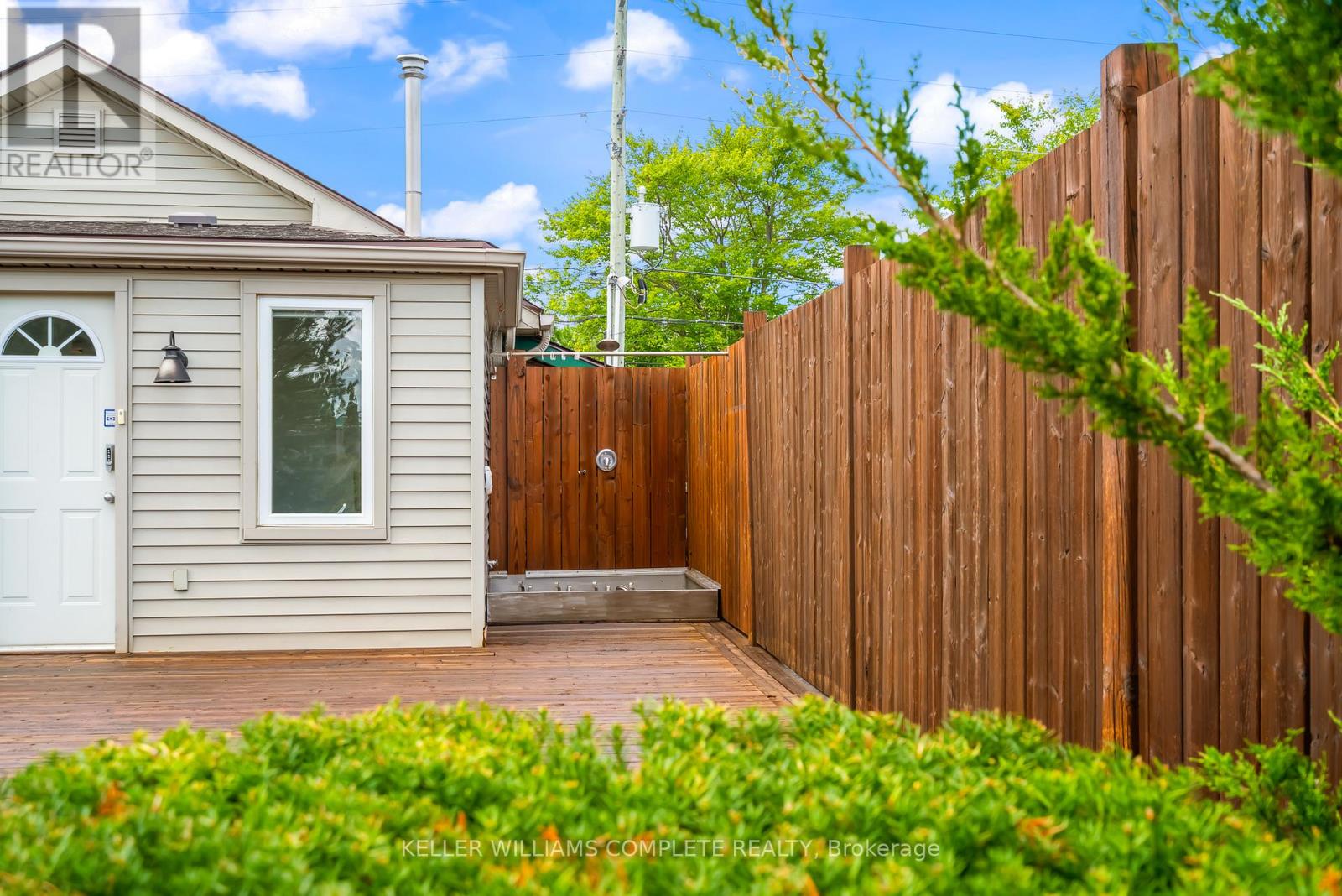 1076 Spears Road, Fort Erie, Ontario  L2A 4N1 - Photo 10 - X12375753