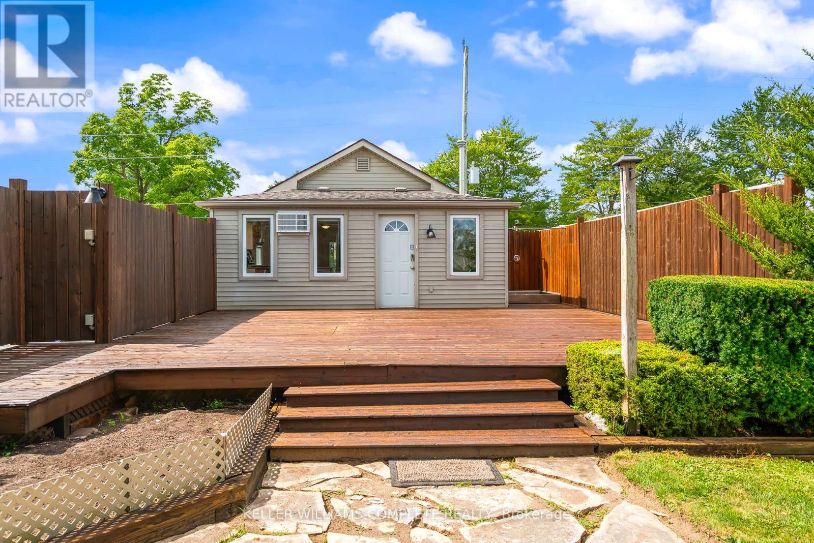 1076 Spears Road, Fort Erie, Ontario  L2A 4N1 - Photo 6 - X12375753