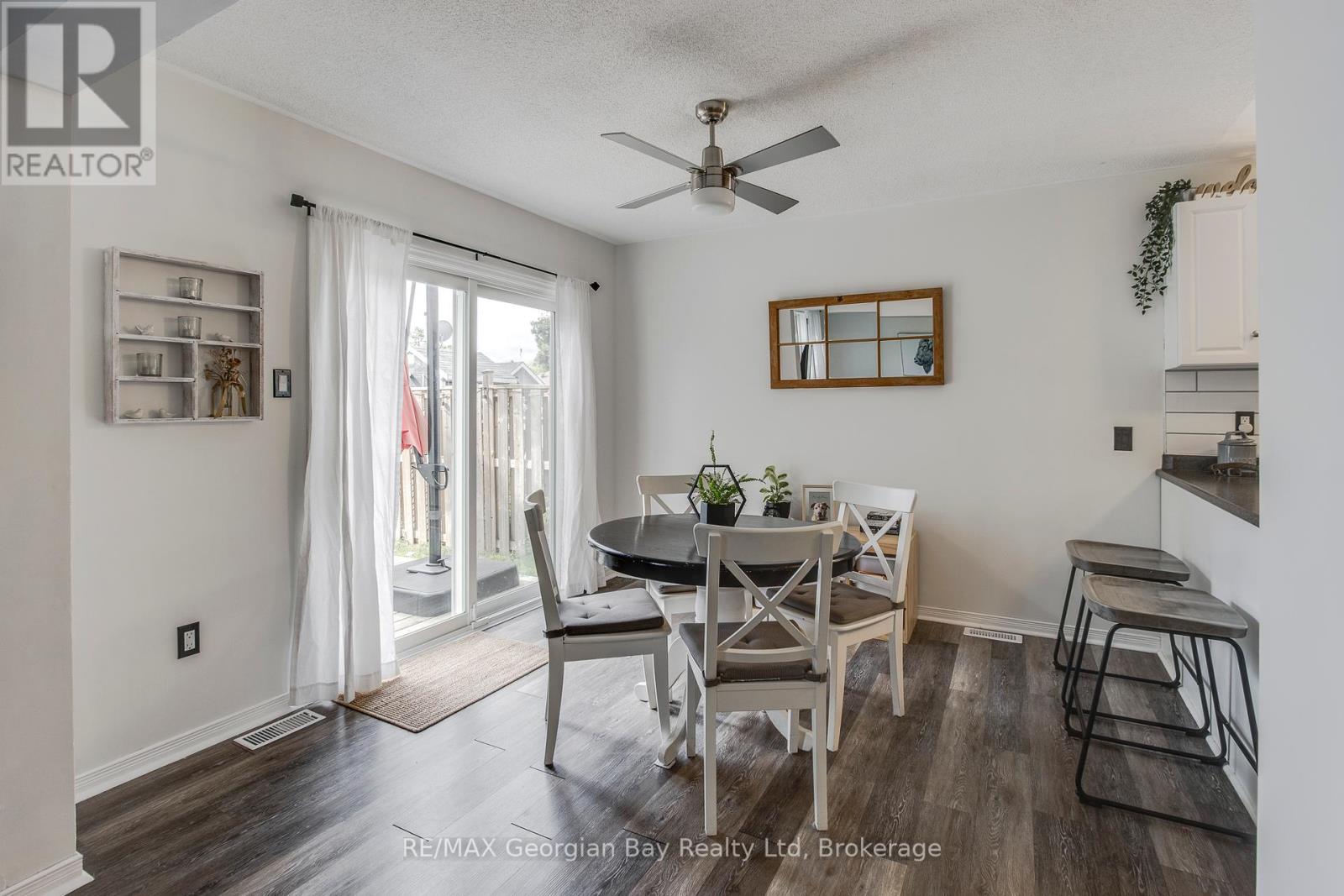 319 Ellen Street, Midland, Ontario  L4R 2H1 - Photo 11 - S12375754