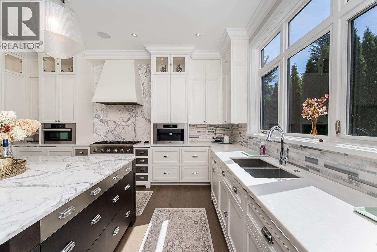 8032 Government Road, Burnaby, British Columbia  V5A 2E2 - Photo 15 - R3042507