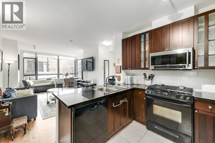 203 170 W 1st Street, North Vancouver, British Columbia  V7M 3P2 - Photo 6 - R3042445