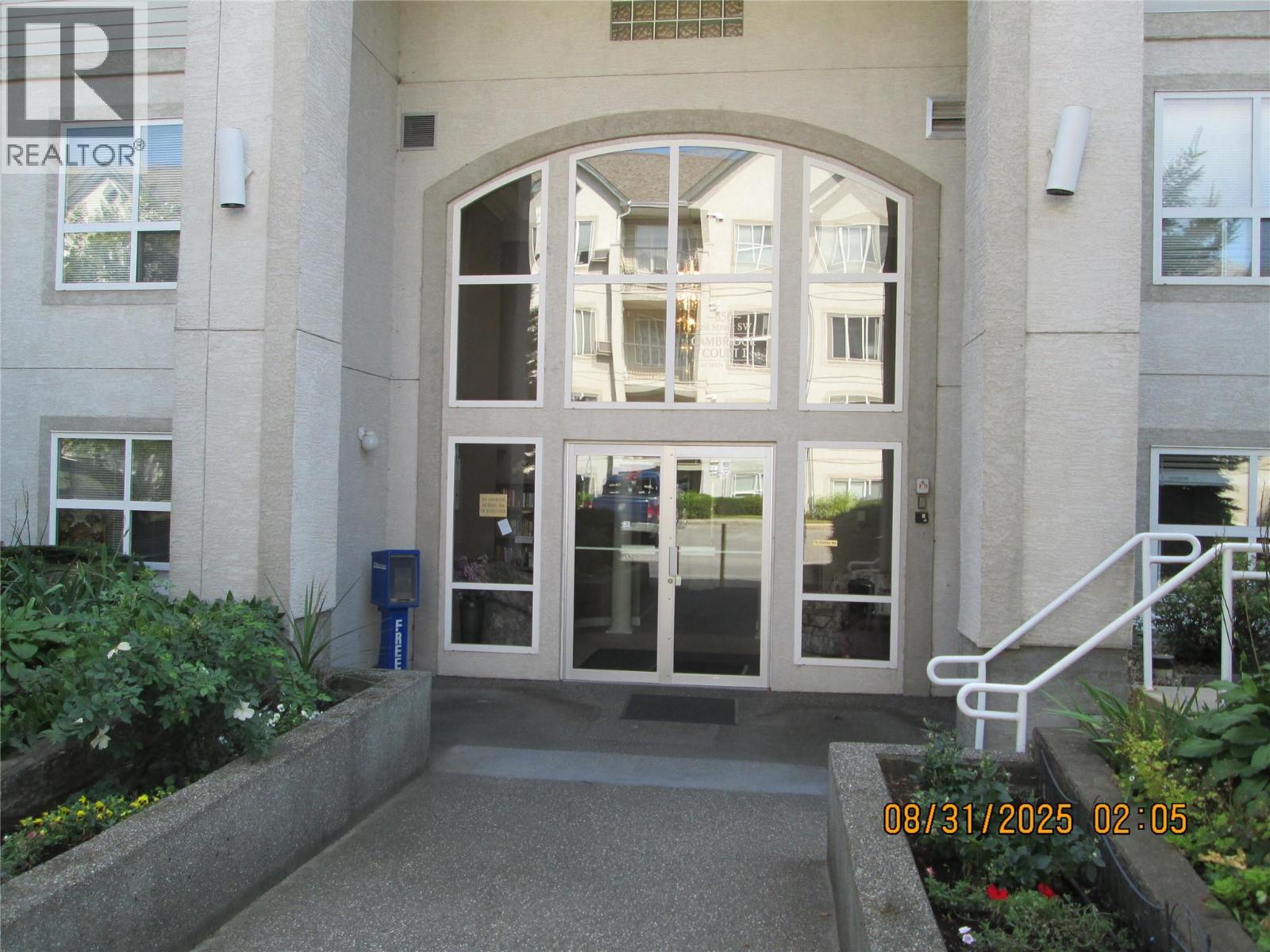 650 3 Street SW Unit# 210, salmon arm, British Columbia