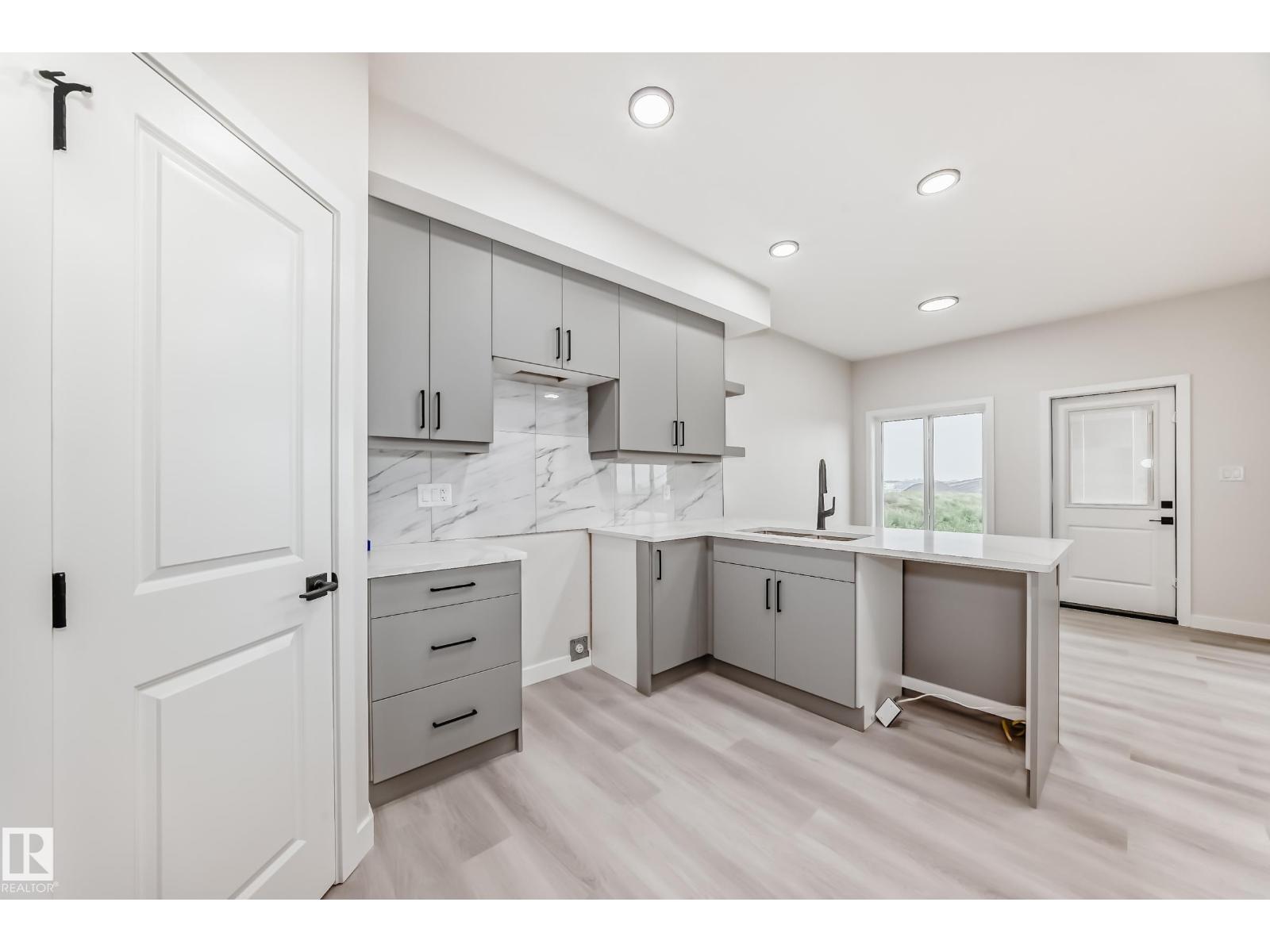 51 Patriot Wy, Spruce Grove, Alberta  T7X 2W6 - Photo 5 - E4455709