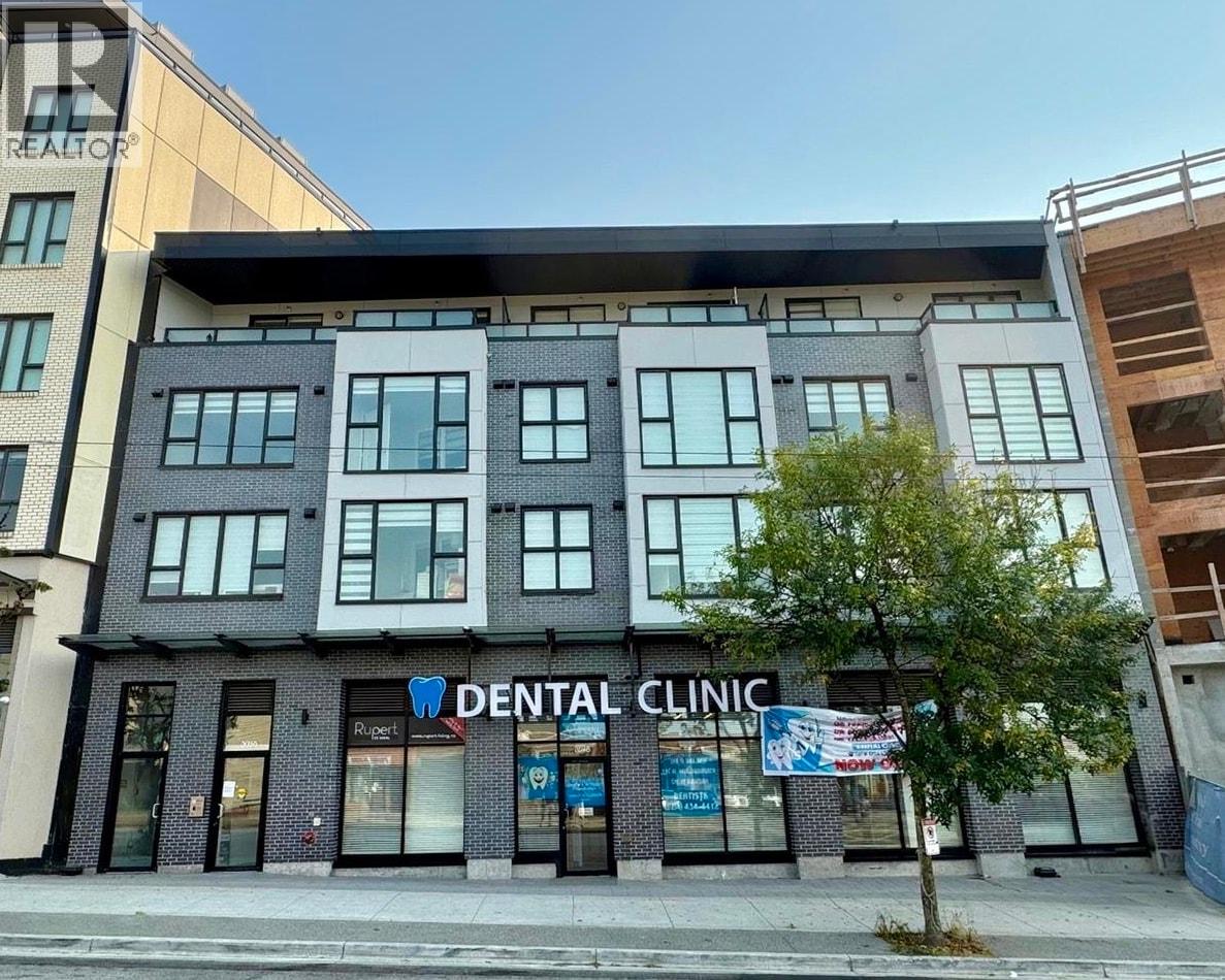 307 3050 Kingsway, Vancouver, British Columbia  V5R 5J7 - Photo 1 - R3042415