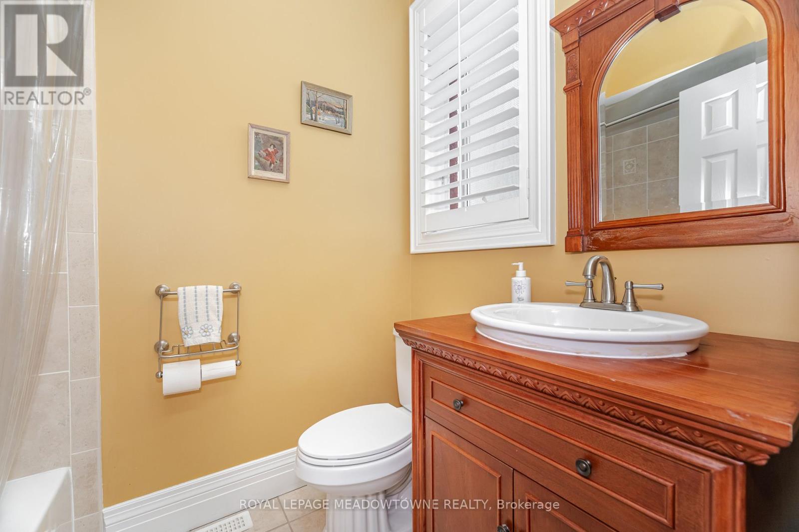 915 Gaslight Way, Mississauga, Ontario  L5W 1A2 - Photo 24 - W12375004