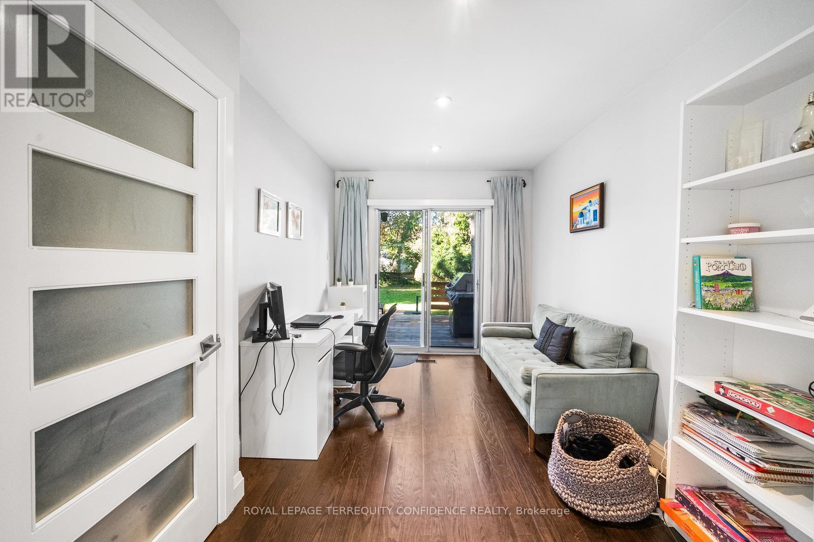 45 Glenborough Park Crescent, Toronto, Ontario  M2R 2G4 - Photo 10 - C12375764