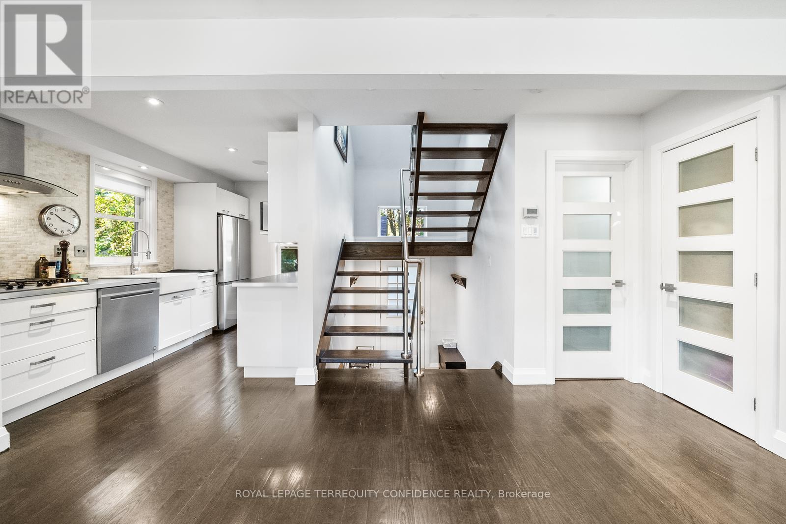 45 Glenborough Park Crescent, Toronto, Ontario  M2R 2G4 - Photo 13 - C12375764