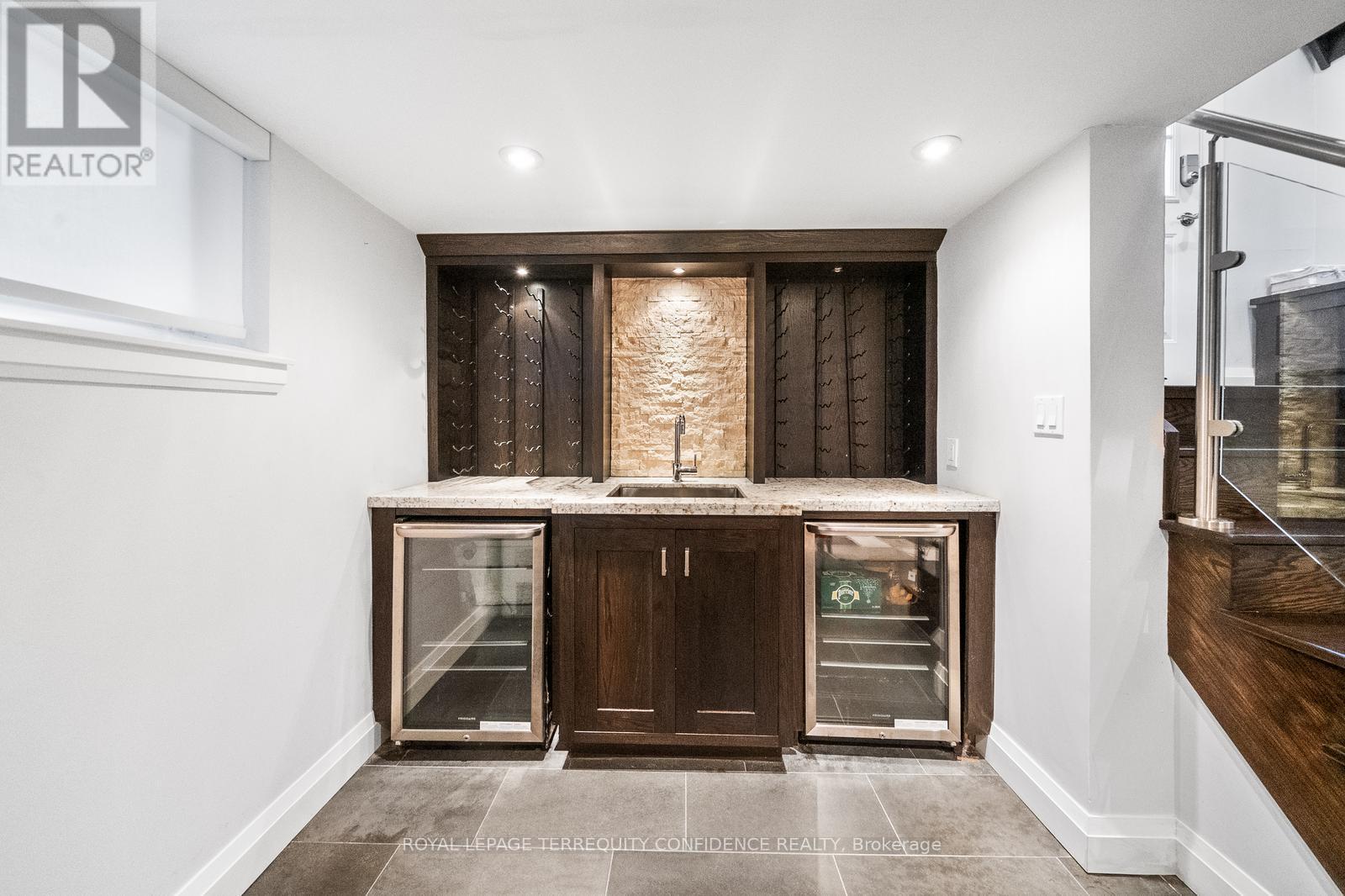 45 Glenborough Park Crescent, Toronto, Ontario  M2R 2G4 - Photo 22 - C12375764