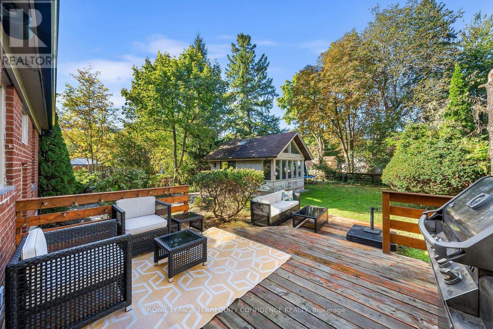 45 Glenborough Park Crescent, Toronto, Ontario  M2R 2G4 - Photo 28 - C12375764