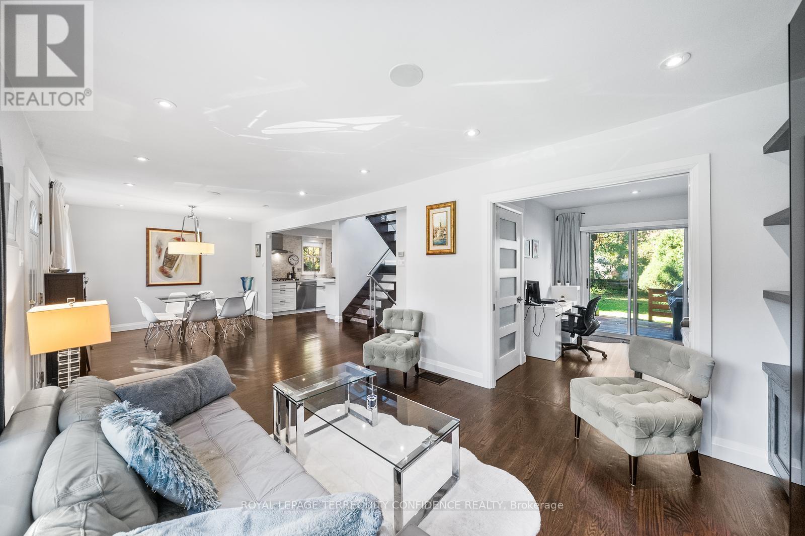 45 Glenborough Park Crescent, Toronto, Ontario  M2R 2G4 - Photo 9 - C12375764