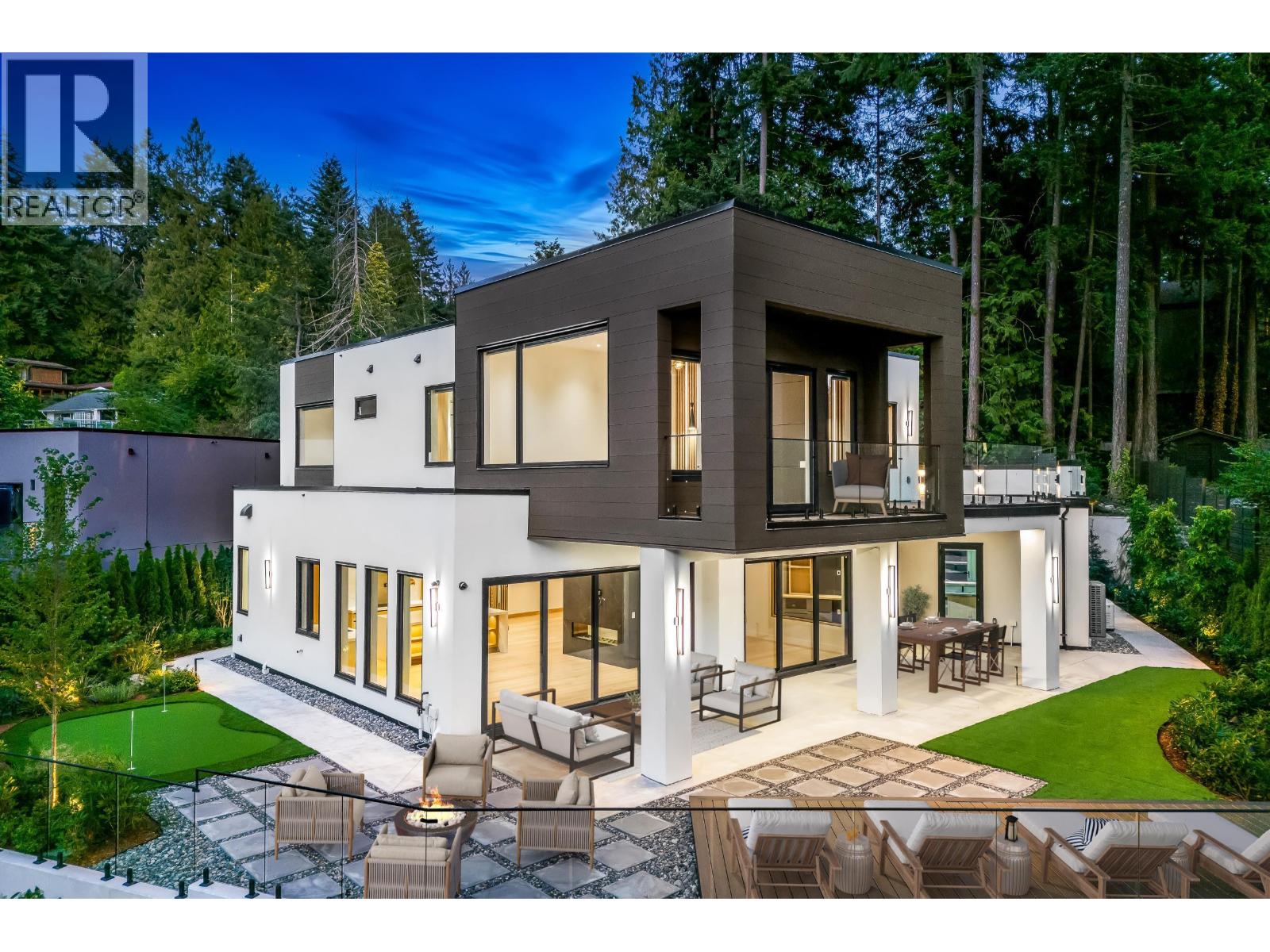 5773 Primrose Place, West Vancouver, British Columbia  V7W 1T4 - Photo 2 - R3039723