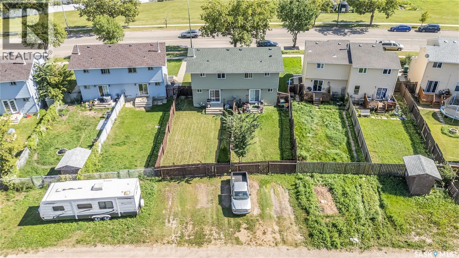 458 & 460 Berini Drive, Saskatoon, Saskatchewan  S7N 3N6 - Photo 46 - SK017211