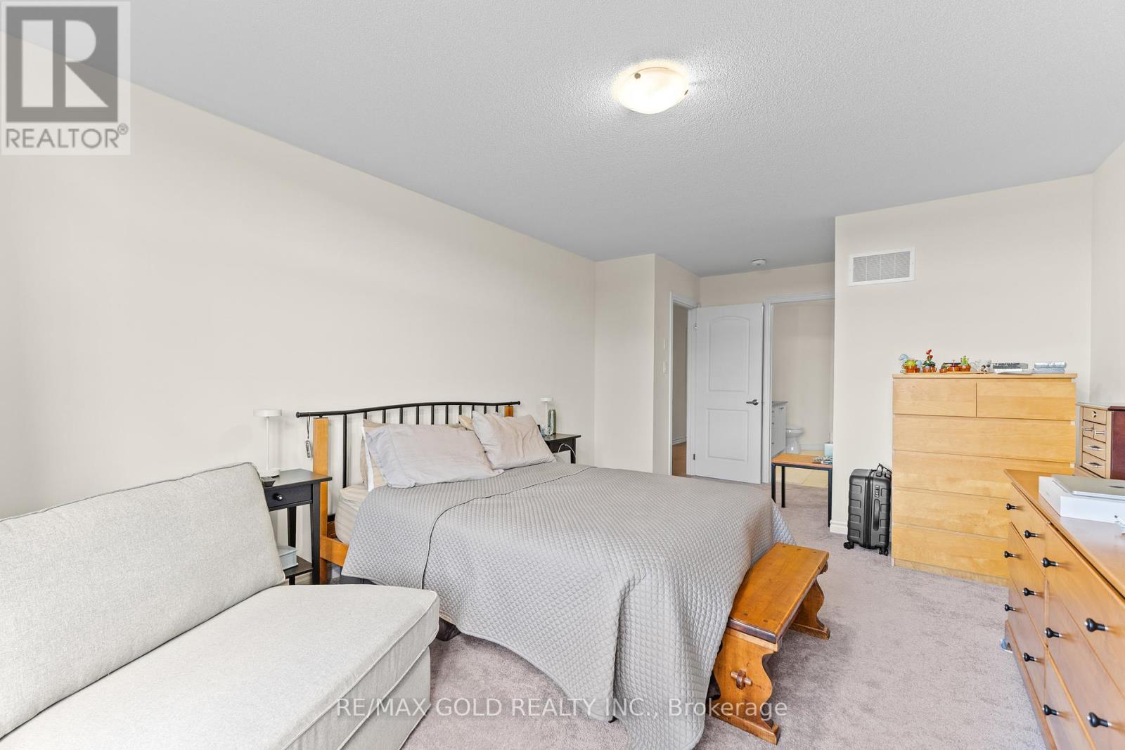29 Bowline Vista S, East Gwillimbury, Ontario  L9N 0W2 - Photo 23 - N12375748