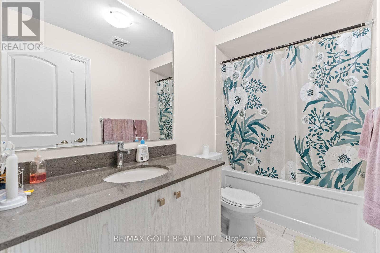 29 Bowline Vista S, East Gwillimbury, Ontario  L9N 0W2 - Photo 28 - N12375748