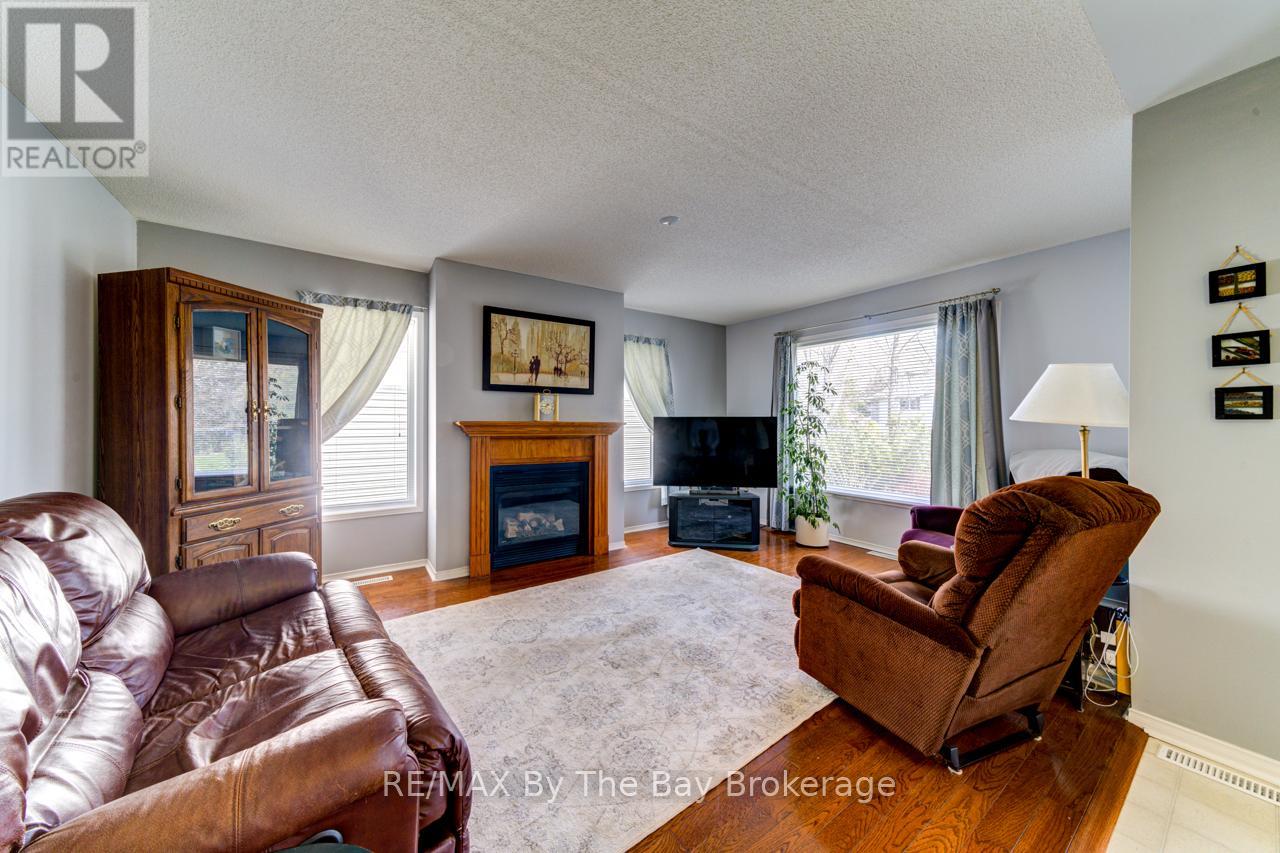 150 Silver Birch Avenue, Wasaga Beach, Ontario  L9Z 1N3 - Photo 13 - S12375824