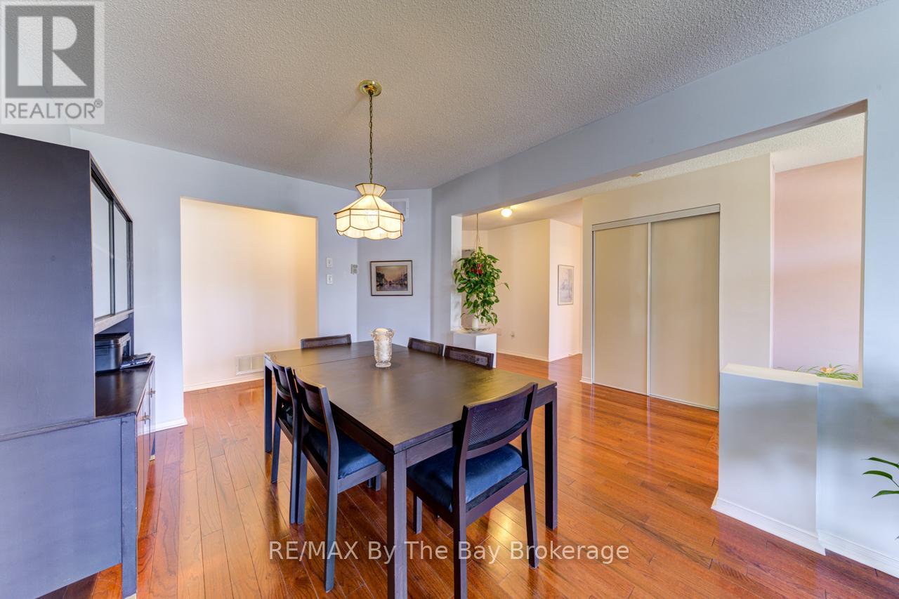 150 Silver Birch Avenue, Wasaga Beach, Ontario  L9Z 1N3 - Photo 9 - S12375824