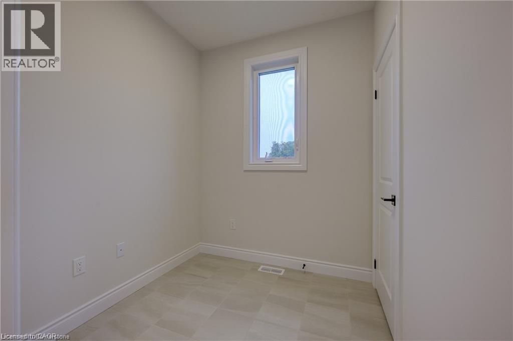 30 Anne Street W, Harriston, Ontario  N0G 1Z0 - Photo 14 - 40727424