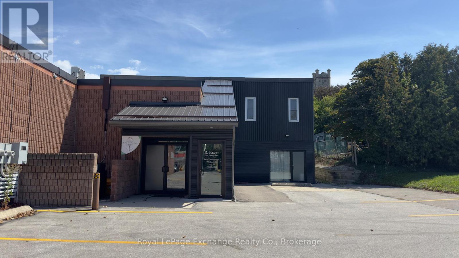911 QUEEN STREET, Kincardine, Ontario