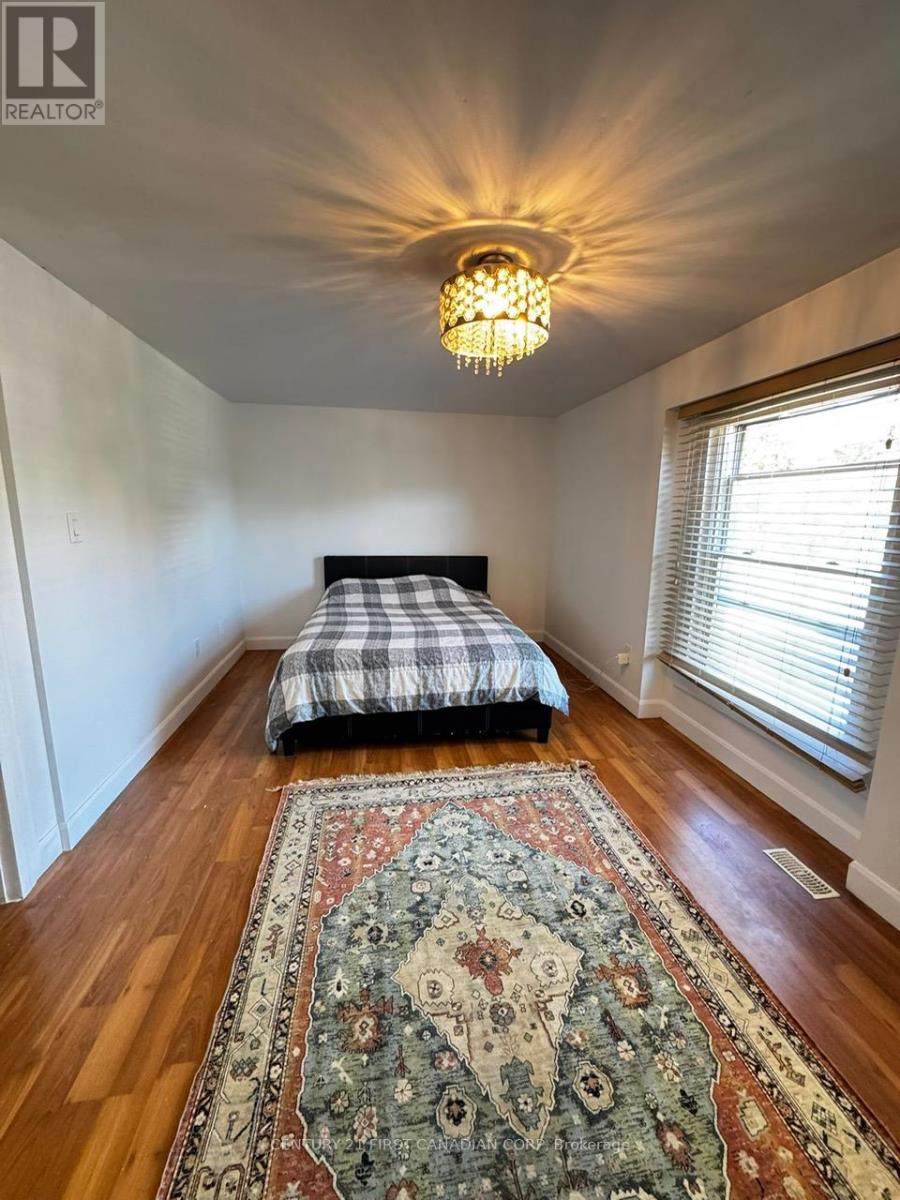 70 Adswood Road, London South, Ontario  N6E 2W1 - Photo 11 - X12375802