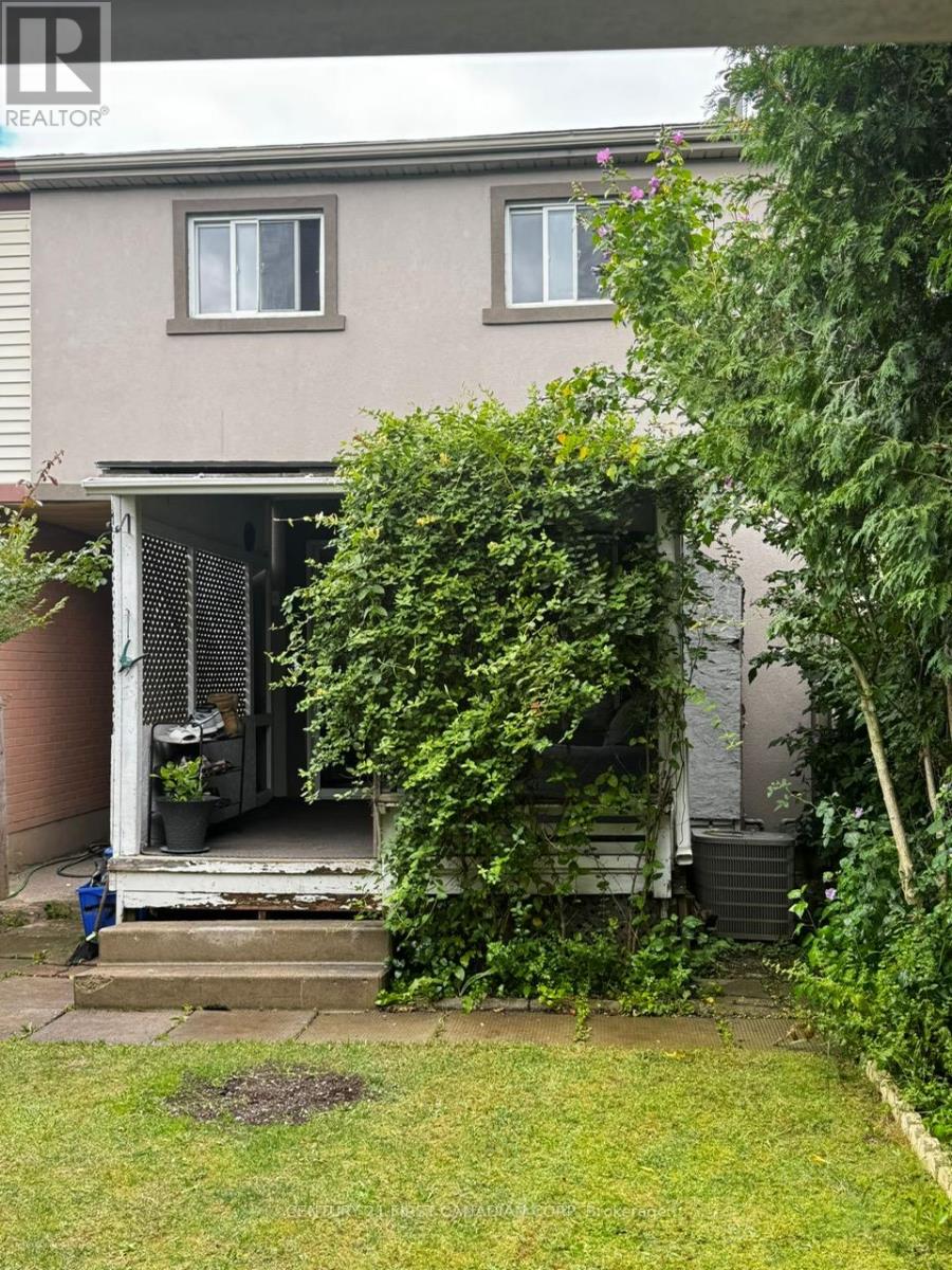 70 Adswood Road, London South, Ontario  N6E 2W1 - Photo 14 - X12375802