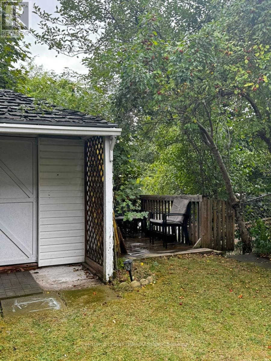 70 Adswood Road, London South, Ontario  N6E 2W1 - Photo 22 - X12375802