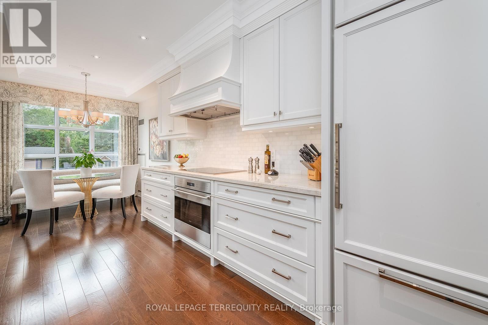 414 - 2855 Bloor Street W, Toronto, Ontario  M8X 3A1 - Photo 13 - W12375749