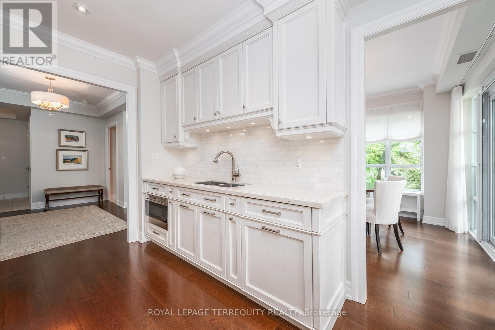 414 - 2855 Bloor Street W, Toronto, Ontario  M8X 3A1 - Photo 16 - W12375749