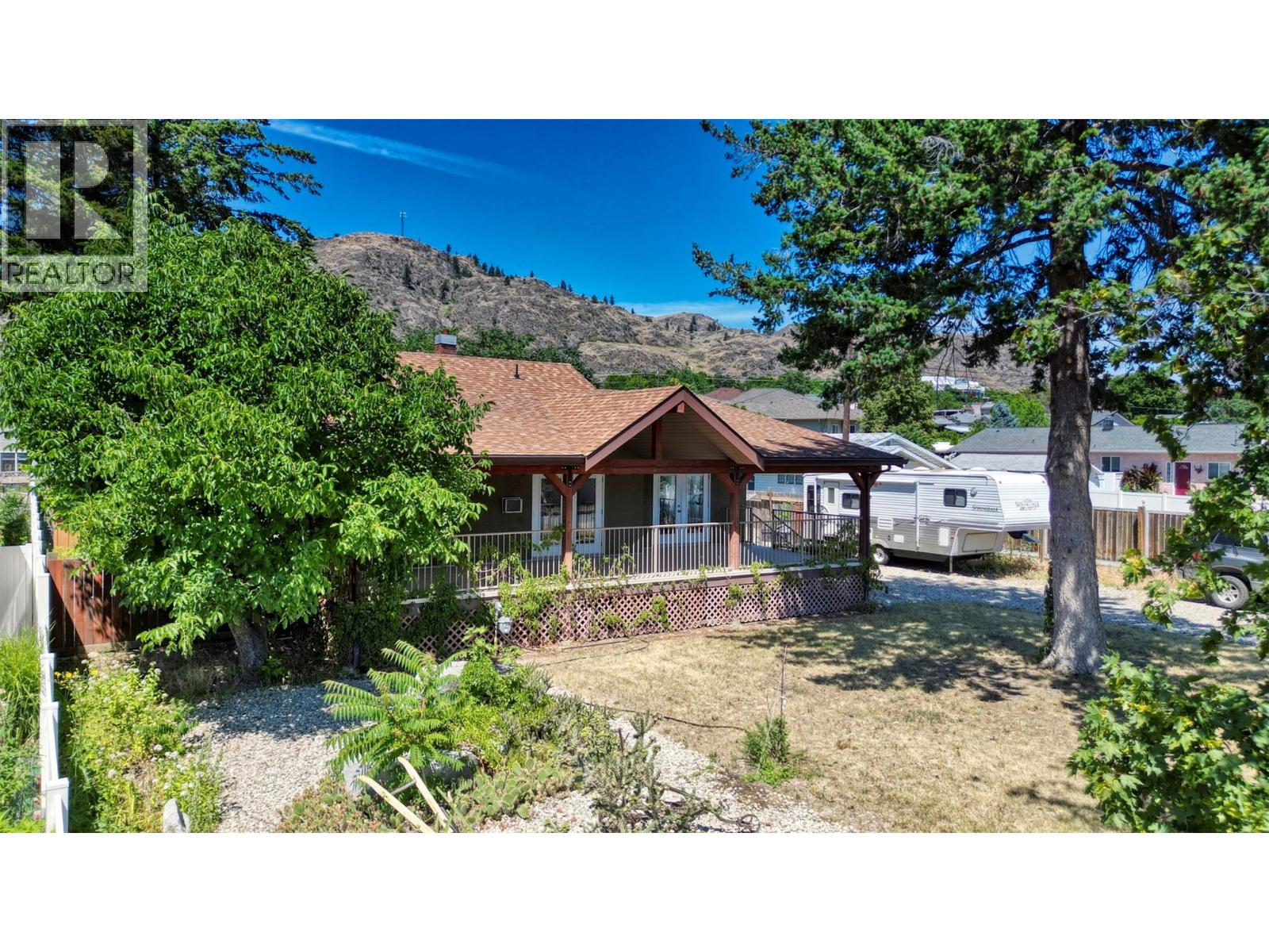 5870 Okanagan Street, Oliver, British Columbia