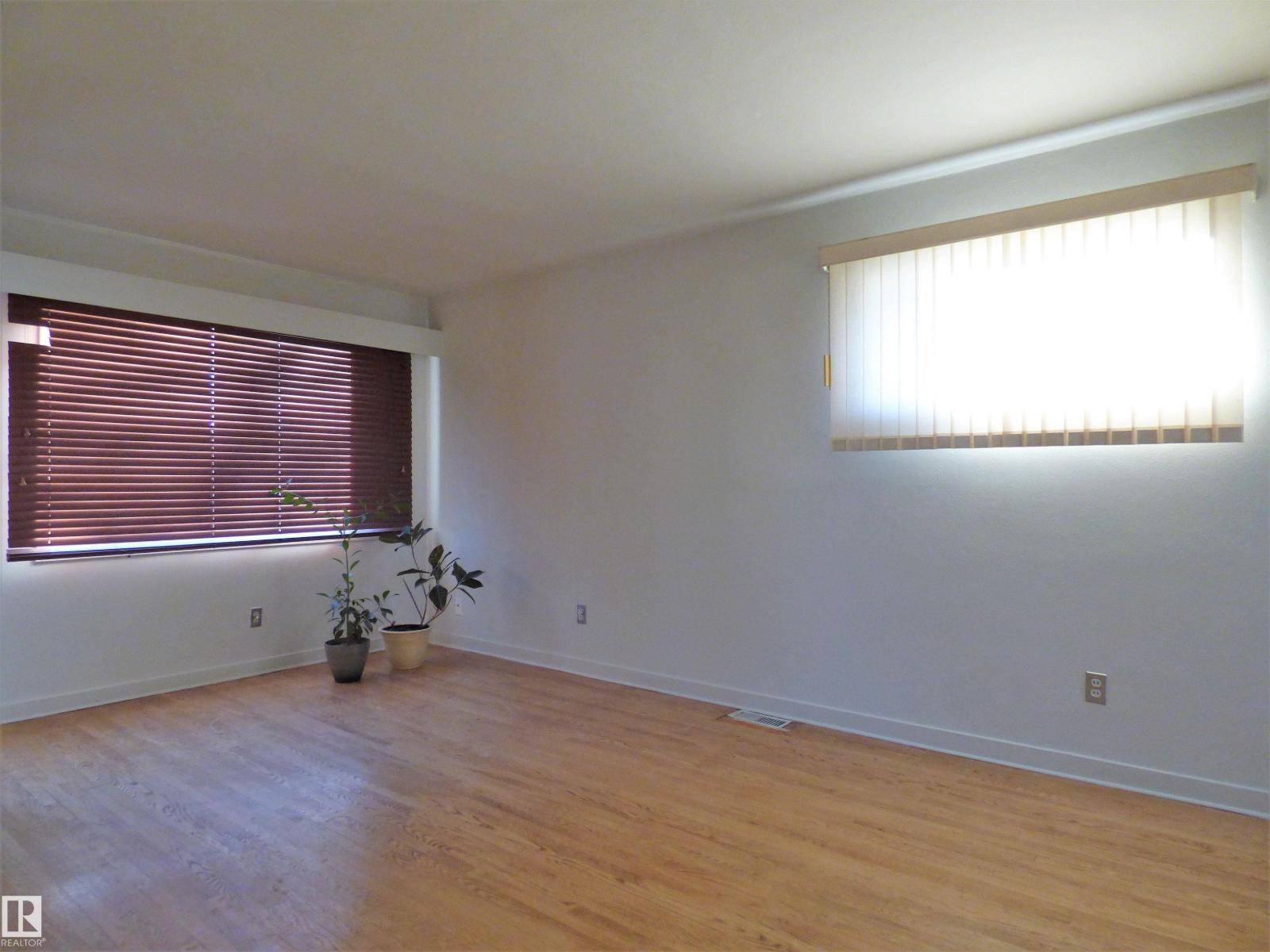 11206 104 St Nw, Edmonton, Alberta  T5G 2K5 - Photo 10 - E4455716