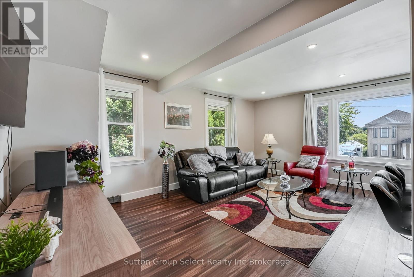 105 King Street E, Ingersoll, Ontario  N5C 1G8 - Photo 19 - X12375822