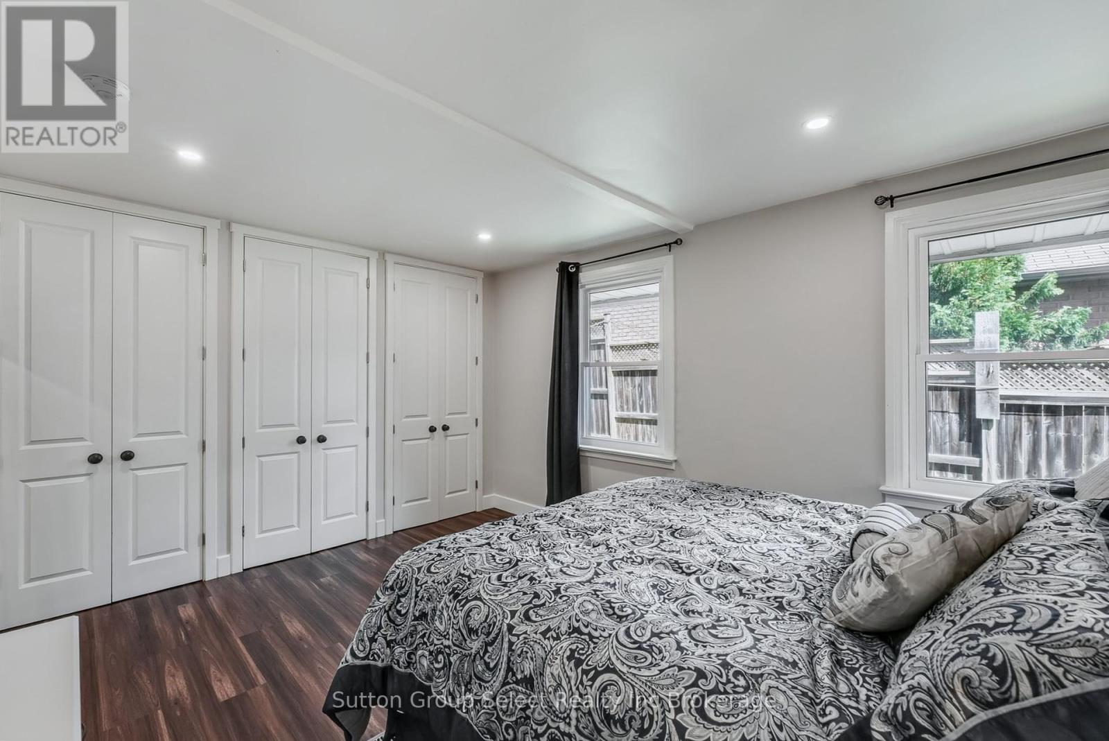 105 King Street E, Ingersoll, Ontario  N5C 1G8 - Photo 22 - X12375822