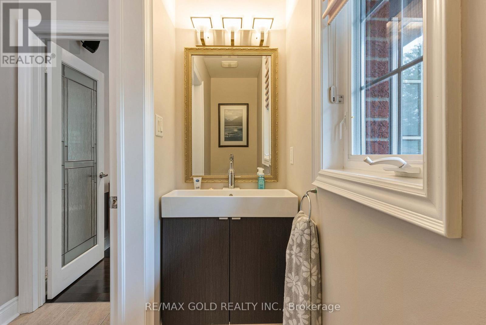 1593 Hallstone Road, Brampton (Bram West), Ontario  L6Y 5K8 - Photo 23 - W12374831