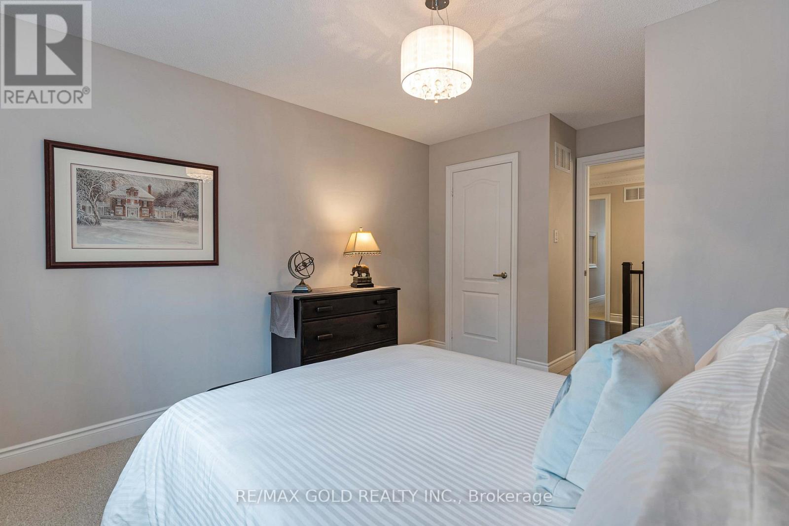 1593 Hallstone Road, Brampton (Bram West), Ontario  L6Y 5K8 - Photo 31 - W12374831