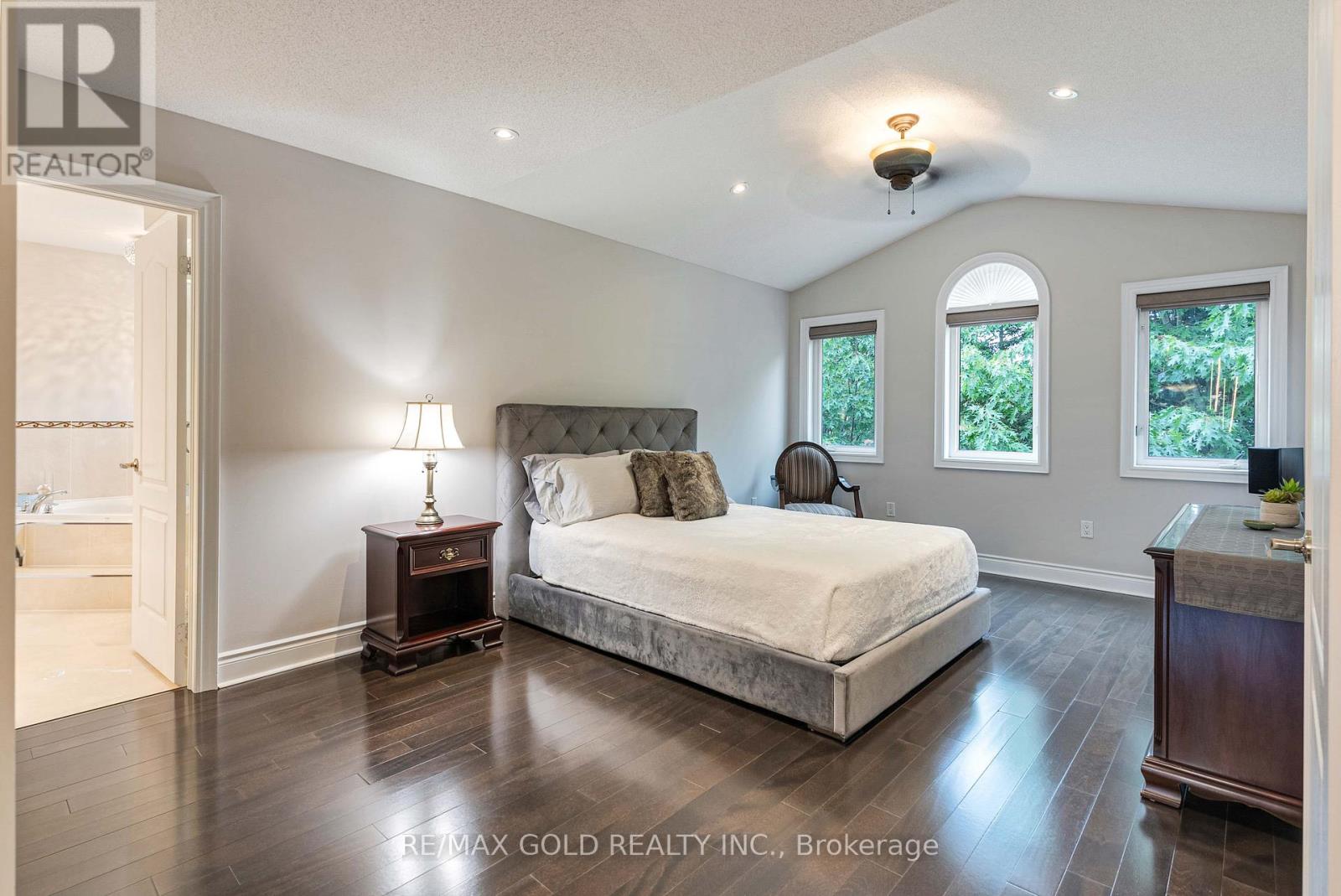 1593 Hallstone Road, Brampton (Bram West), Ontario  L6Y 5K8 - Photo 34 - W12374831