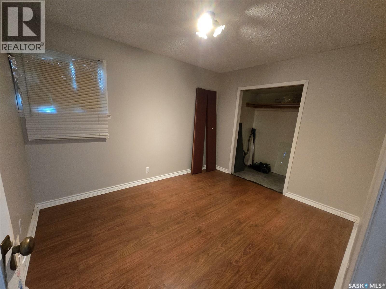 428 7th Avenue Nw, Swift Current, Saskatchewan  S9H 0Z3 - Photo 4 - SK017233