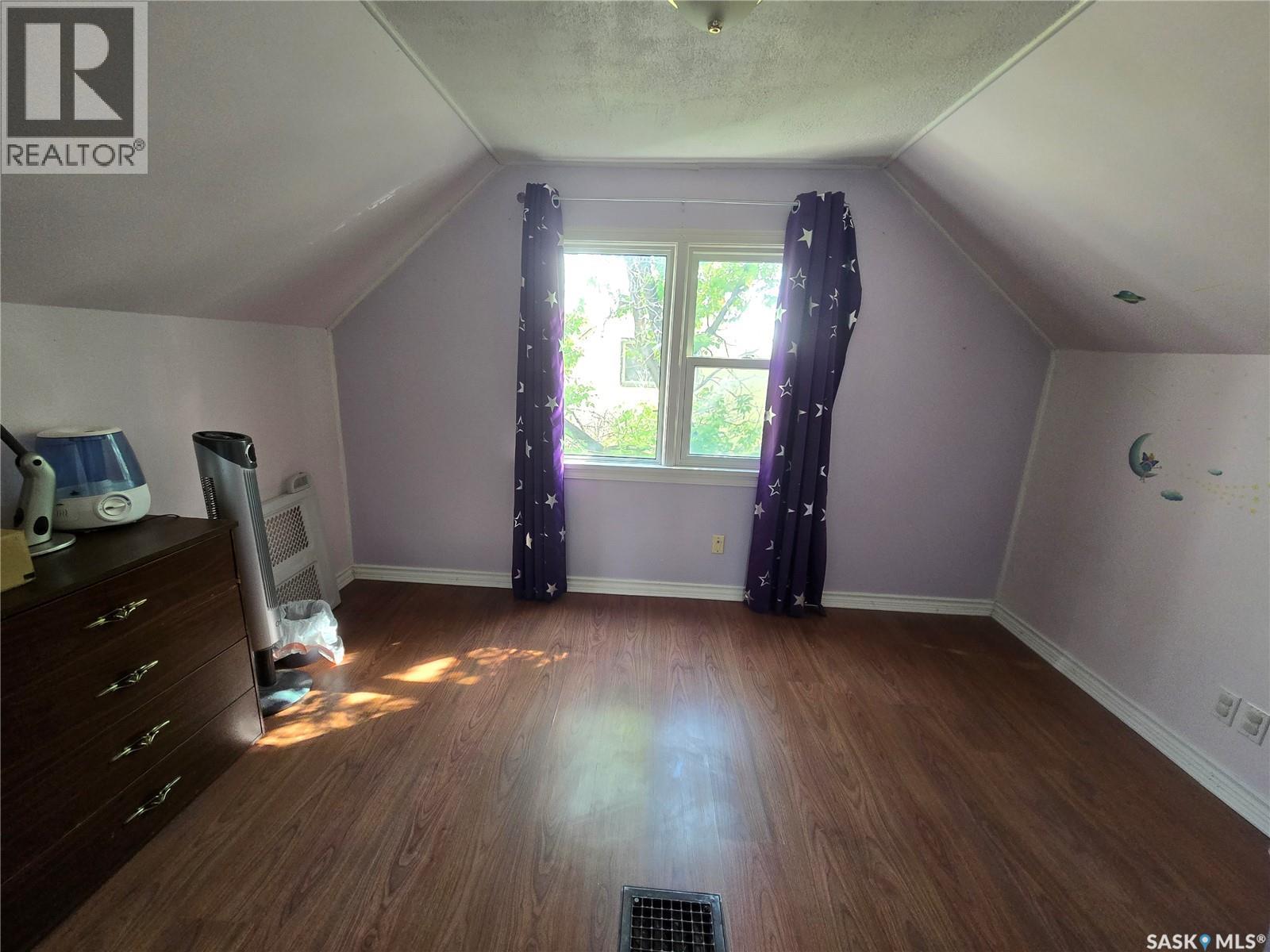 428 7th Avenue Nw, Swift Current, Saskatchewan  S9H 0Z3 - Photo 8 - SK017233