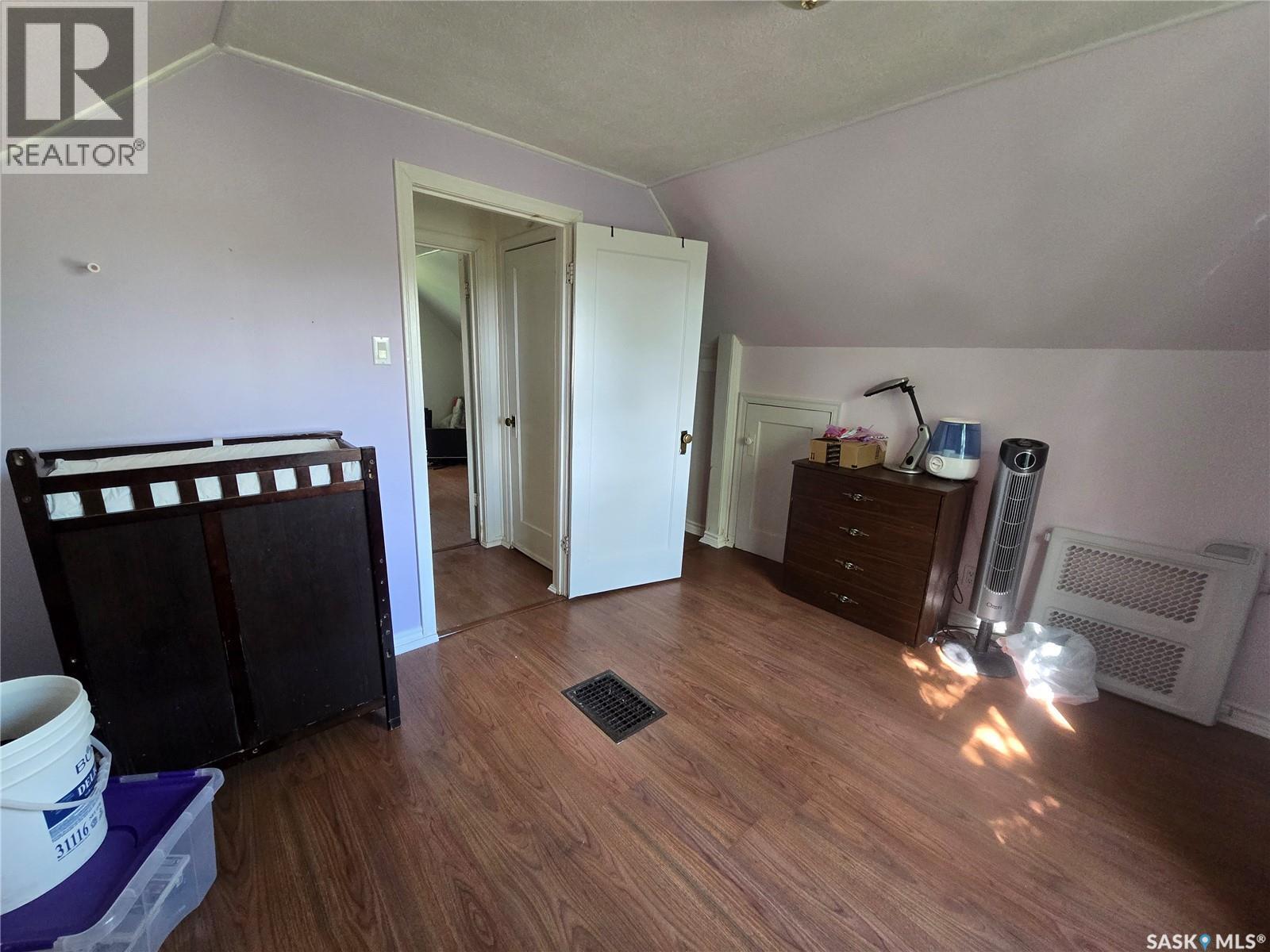 428 7th Avenue Nw, Swift Current, Saskatchewan  S9H 0Z3 - Photo 9 - SK017233