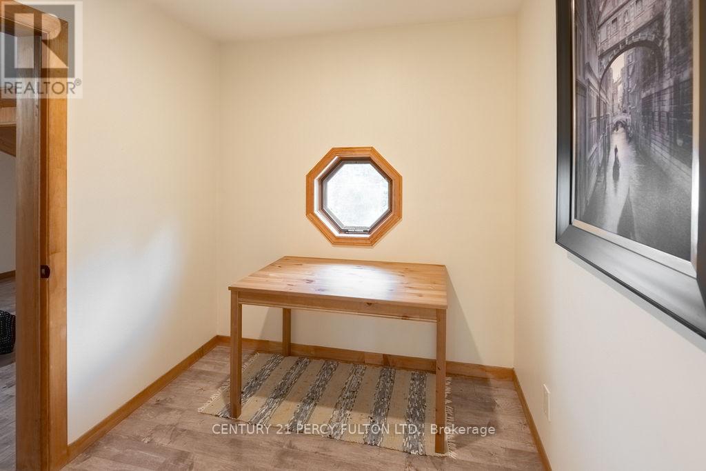 1718 Fairview Drive, Severn, Ontario  L0K 1E0 - Photo 17 - S12375799