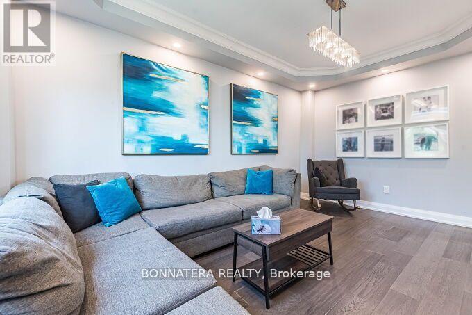 4991 Middlesex Gate, Mississauga, Ontario  L5M 7P2 - Photo 13 - W12375808