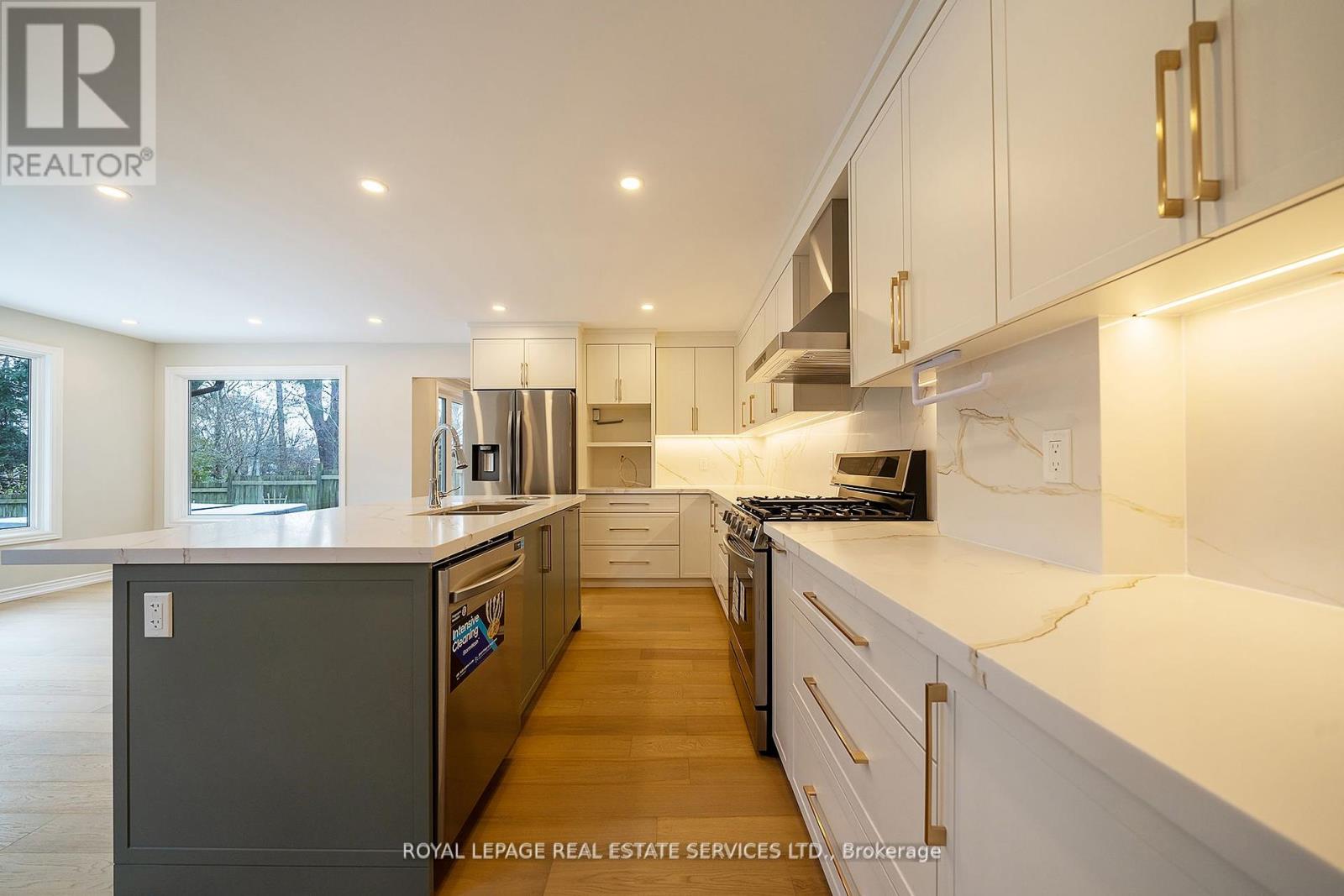 Unknown Address, ,     - Photo 10 - W12375836