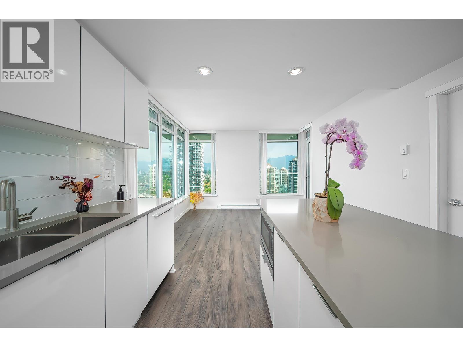 3206 2388 Madison Avenue, Burnaby, British Columbia  V5C 0K8 - Photo 2 - R3042534