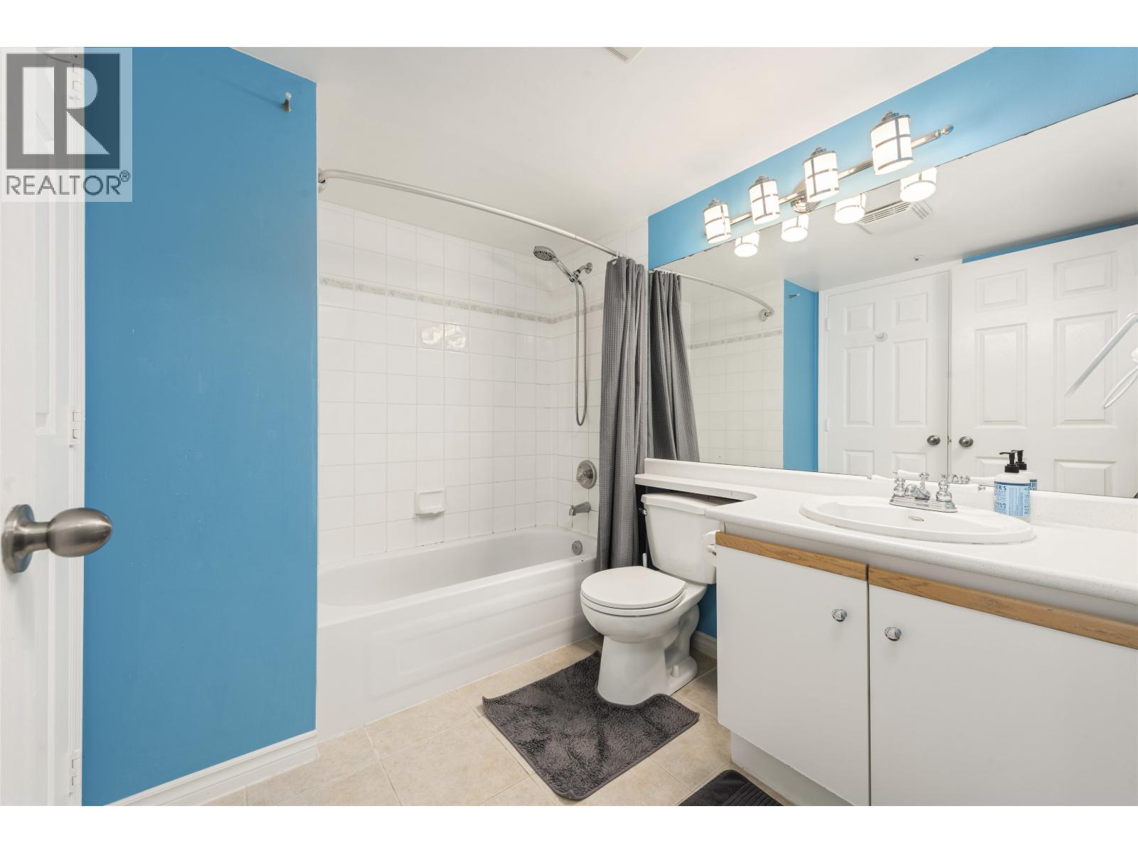 D202 40160 Willow Crescent, Squamish, British Columbia  V8B 0M2 - Photo 18 - R3042545